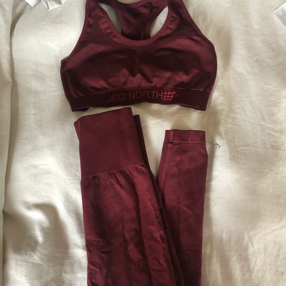 Jed north set